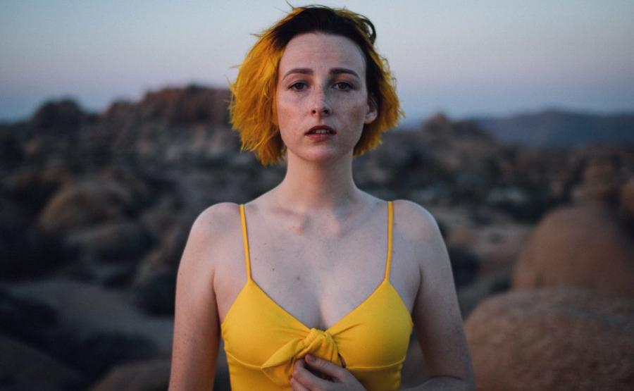 Znalezione obrazy dla zapytania Tessa Violet warszawa