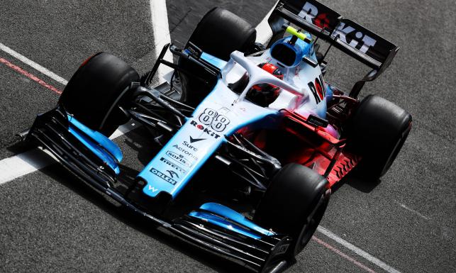 Kubica wreszcie nie był ostatni na mecie. Polak na Silverstone lepszy nawet od Vettela