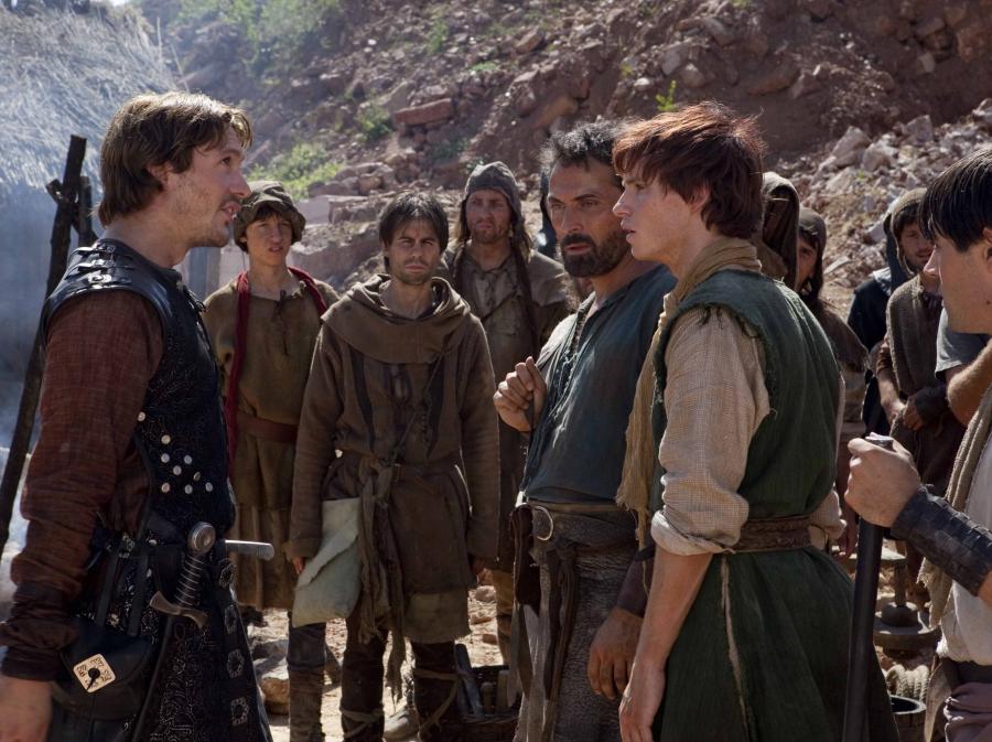 Filary ziemi Rozmowy w katedrze Filmy, seriale i nowości kinowe