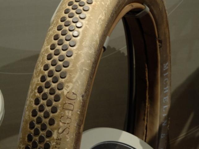 Opona z 1905 roku