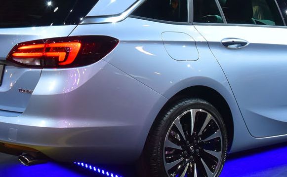 Opel astra sports tourer